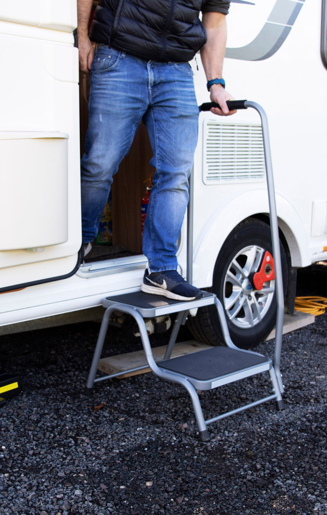 Maypole Double Step With HandRail - Towsure