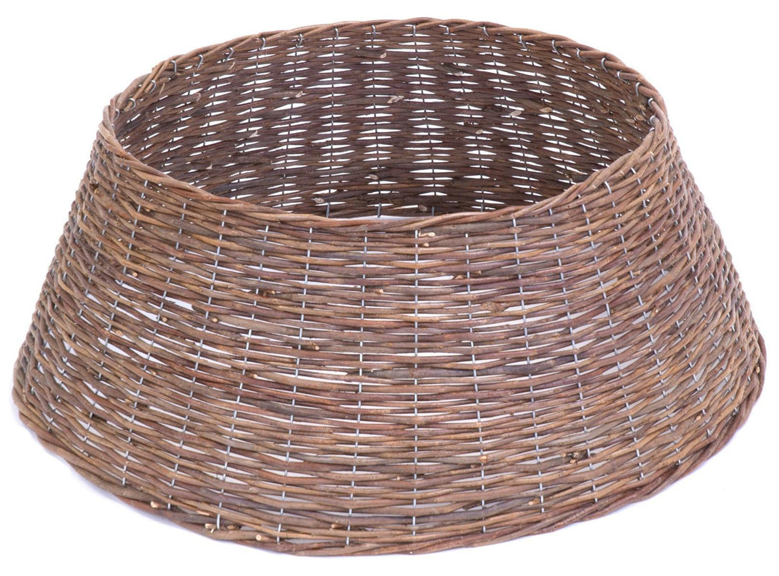 Festive's naturalÂ willow tree skirt adds a subtle rustic aesthetic to any Christmas tree.