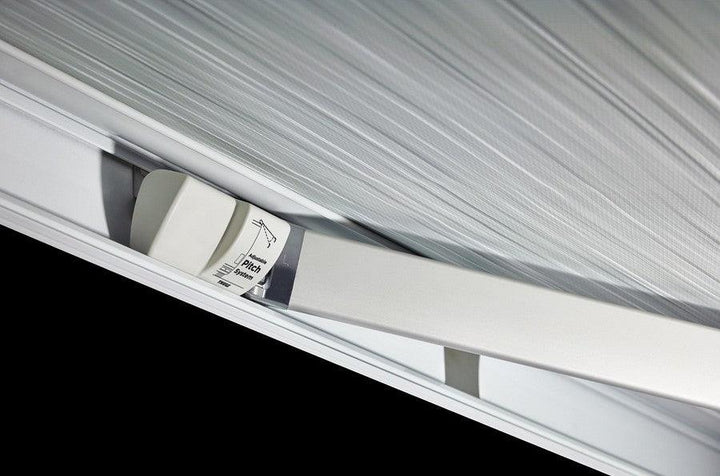 omnistor light markise Thule Omnistor 5200 Wind-Out Motorhome Awning